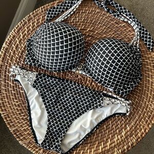 Victoria’s Secret Miraculous Bombshell Bikini